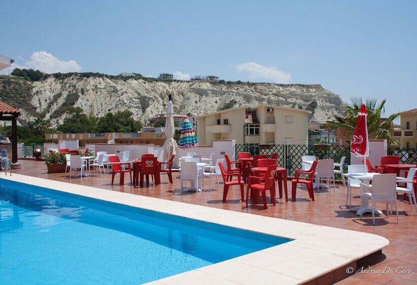 Отель Puntamajata