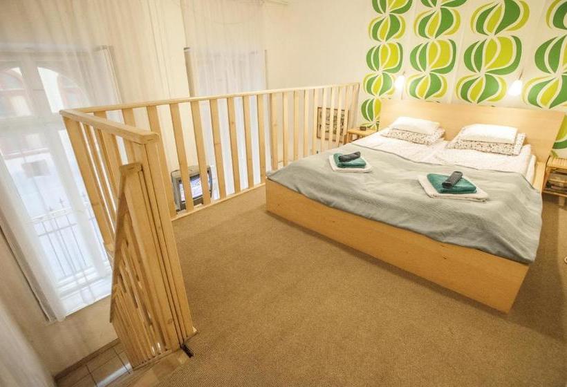 乡村酒店  Piano Apartment