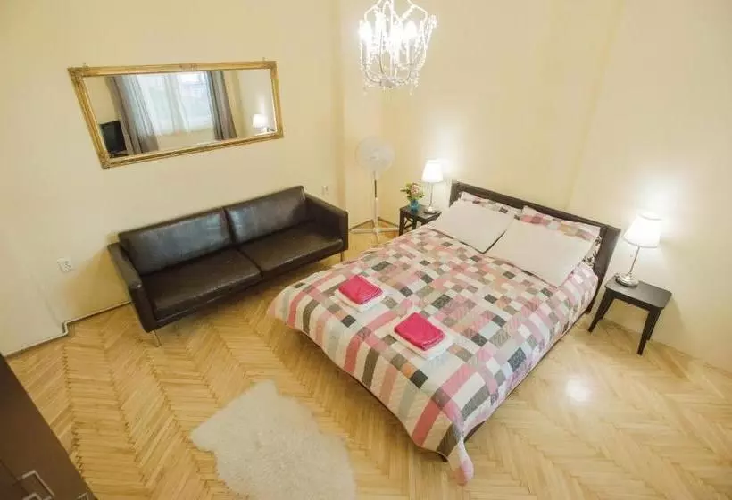 乡村酒店  Piano Apartment