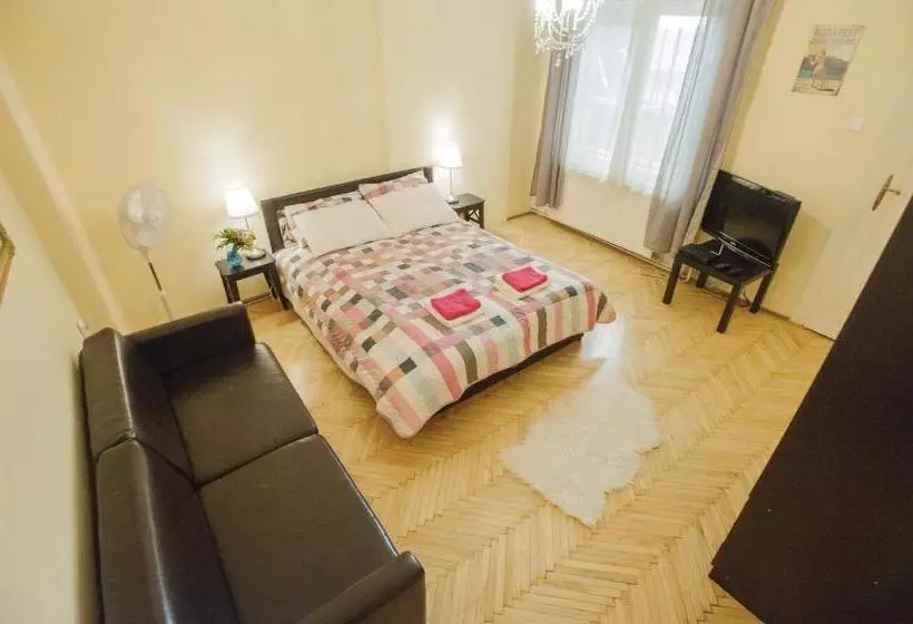 乡村酒店  Piano Apartment