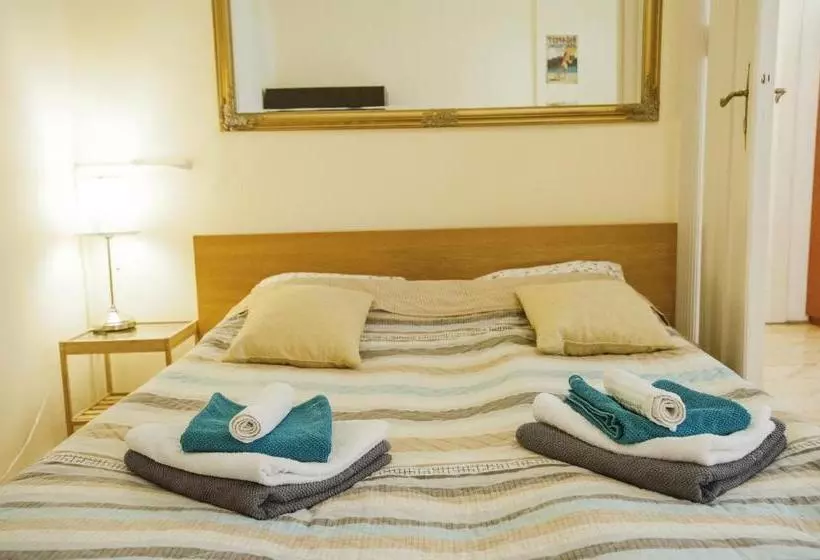 乡村酒店  Piano Apartment