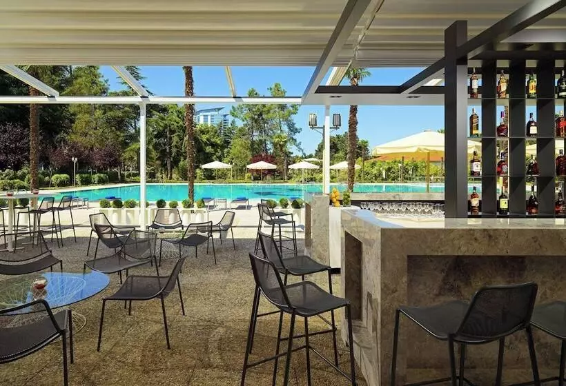 هتل Sheraton Batumi