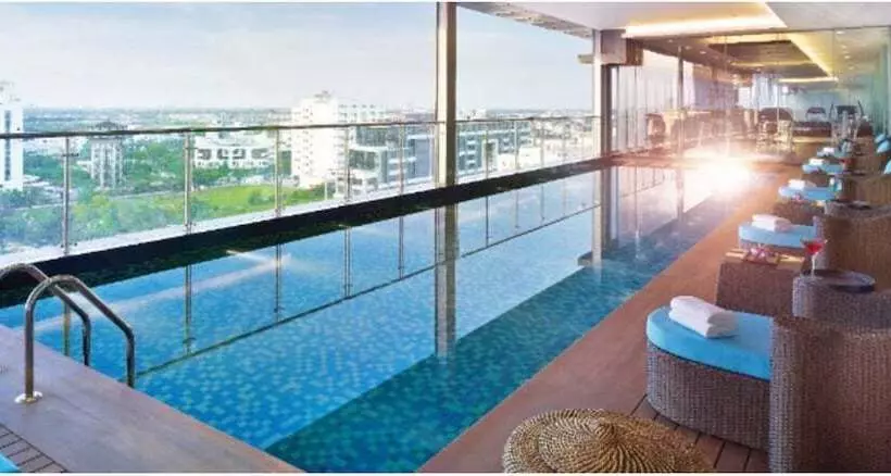 Отель Vivanta Kolkata Em Bypass