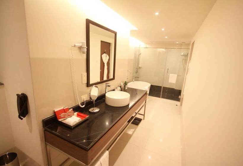 בית מלון כפרי Vivanta Kolkata Em Bypass