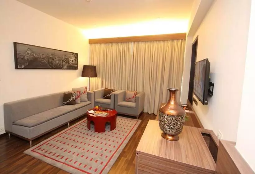Отель Vivanta Kolkata Em Bypass