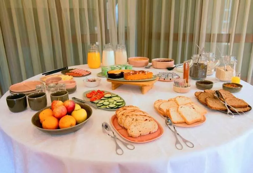 Wot Sintra Sarrazola