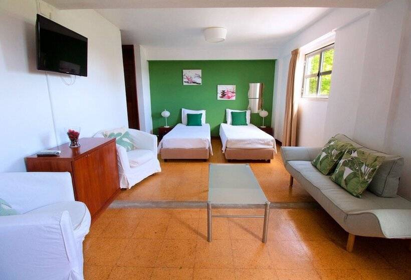 Wot Sintra Sarrazola