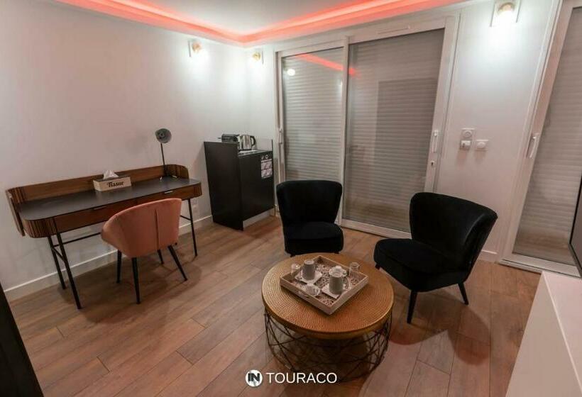 住宿加早餐  Touraco