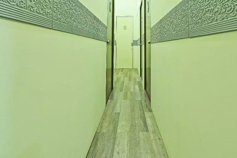 Hotelli Oyo 90431 Cz