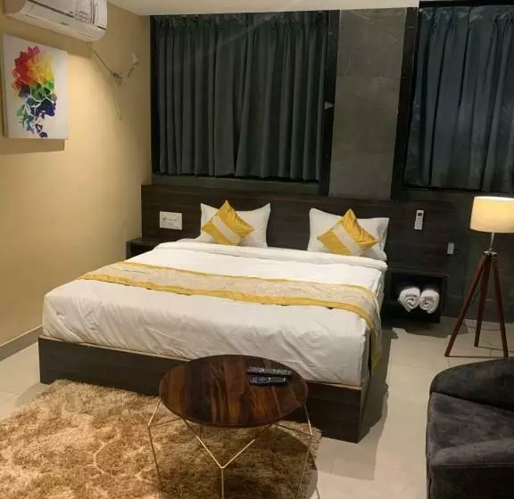 ホテル Padmawati Grand
