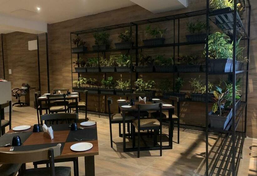 ホテル Padmawati Grand