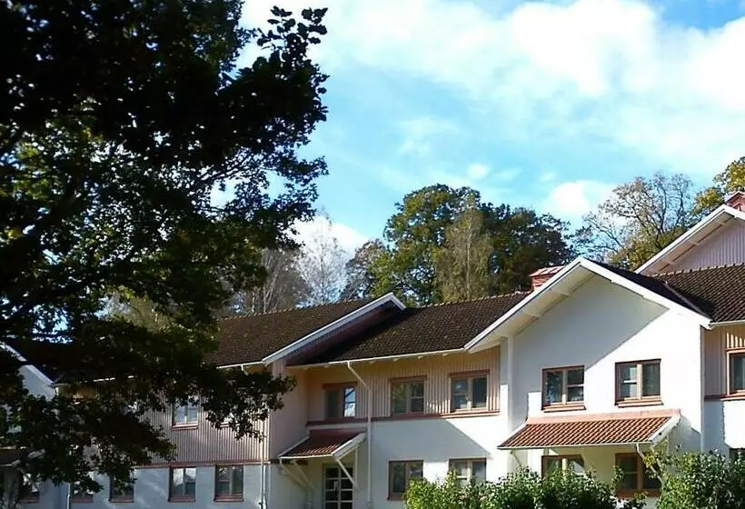 Majatalo Katrinebergs Folkhögskola B&b