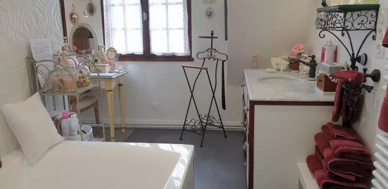 Aamiaismajoitus (B&B) Marie La Fée Endormie,  Breizh Buffet  & Balnéo