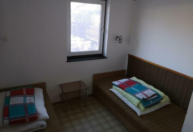 Bed and Breakfast Vadvirág Panzió