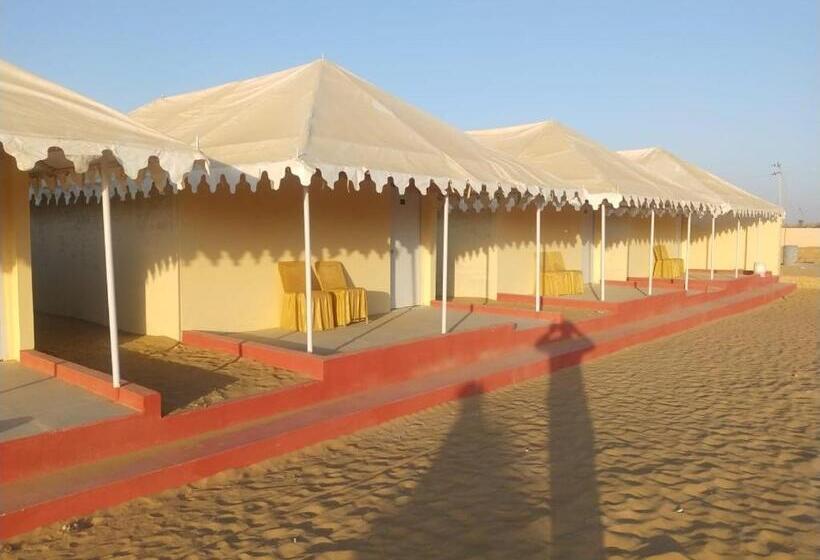 ホテル Garh Rajputana Camp