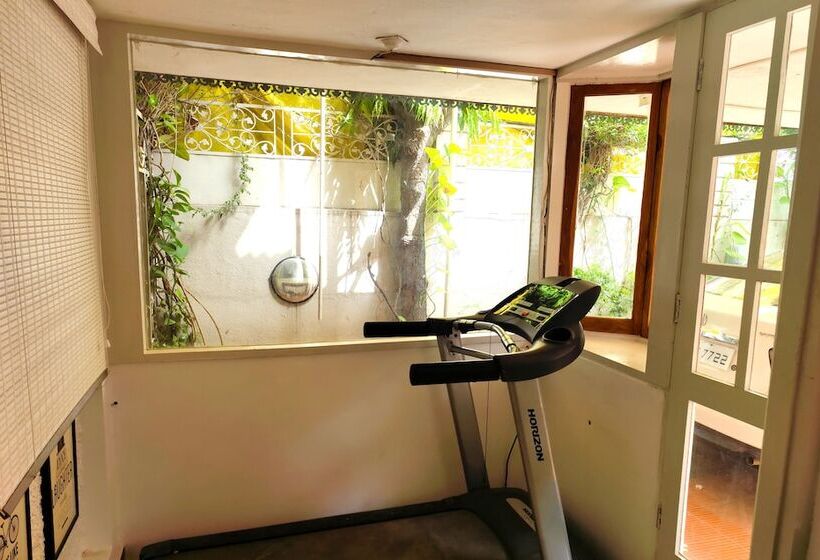 בית מלון כפרי Kakaku The Guest House