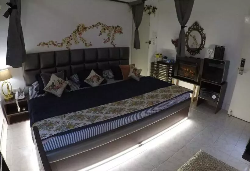 ホテル Kakaku The Guest House