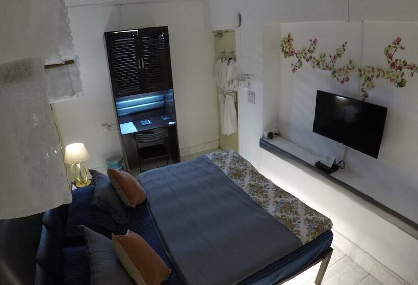 בית מלון כפרי Kakaku The Guest House