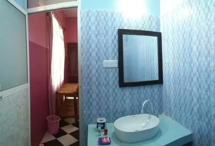 ペンション La Locanda Lodge Apartment, 4 Double Rooms & Kitchen Near The Beach
