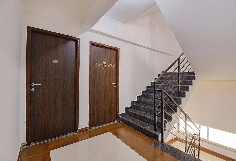 Отель Fab Fortune Suites