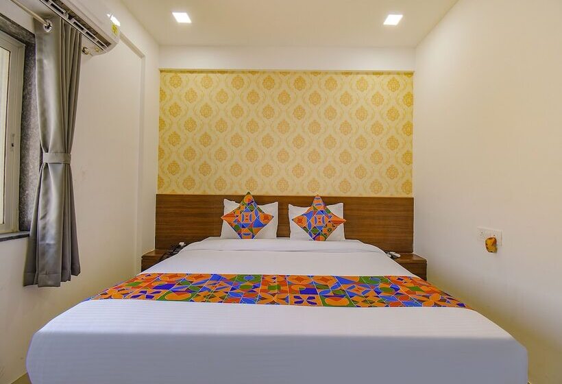 Отель Fab Fortune Suites