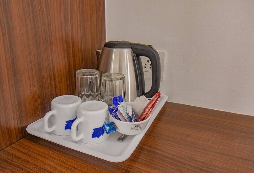 Отель Fab Fortune Suites