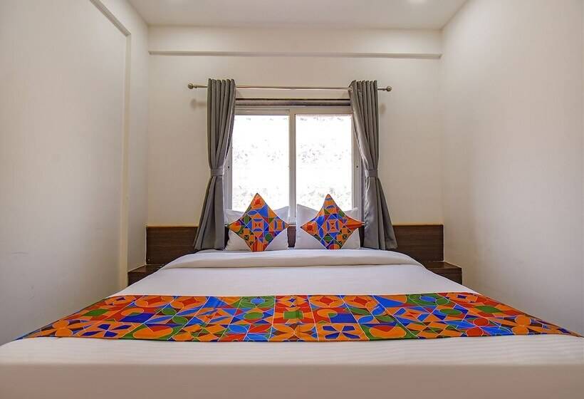 Отель Fab Fortune Suites