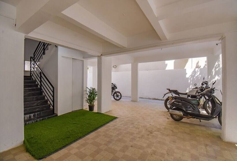 Отель Fab Fortune Suites