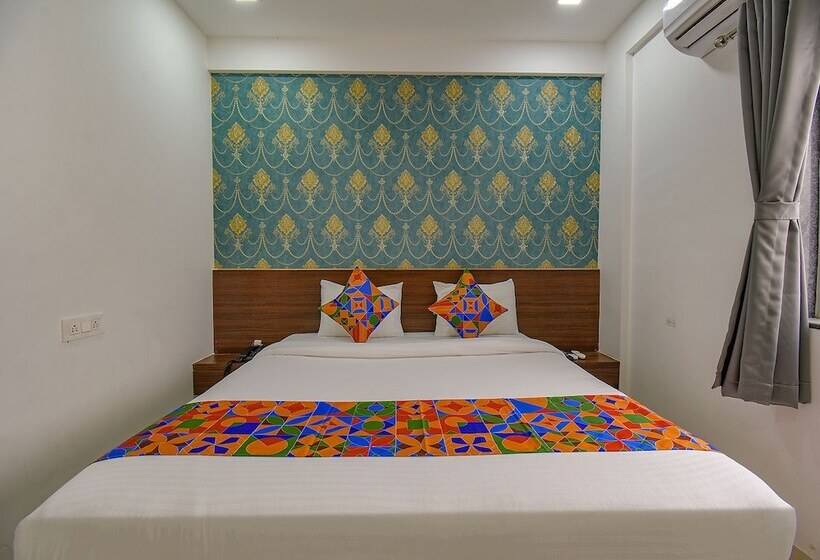 Отель Fab Fortune Suites