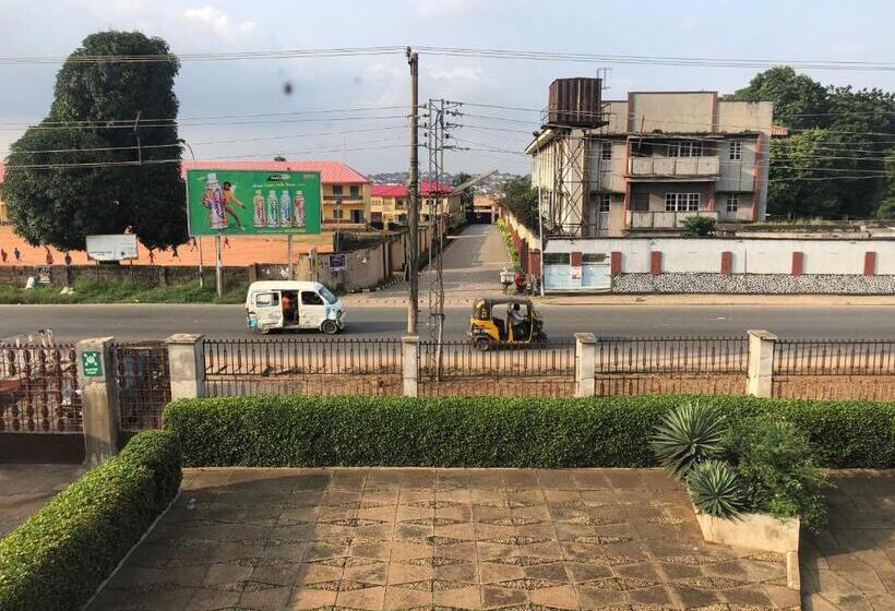 هتل Grace Lodge Onitsha