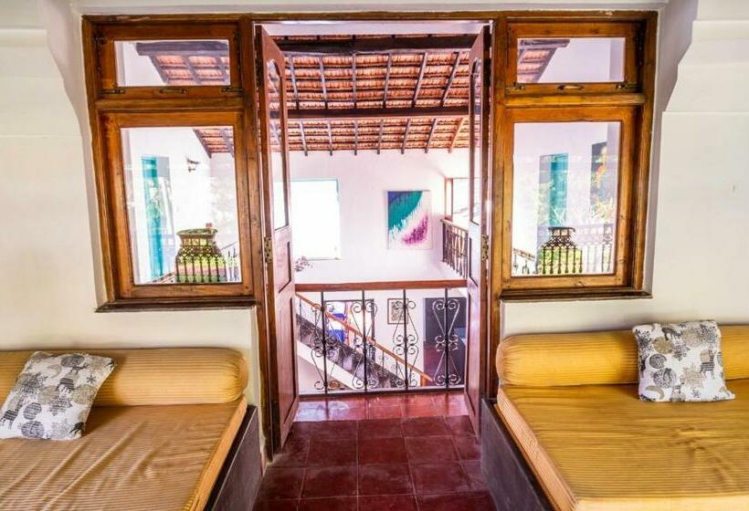 בית מלון כפרי Island House Goa