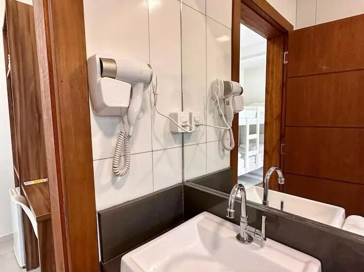 پانسیون Pousada Villa Vantino