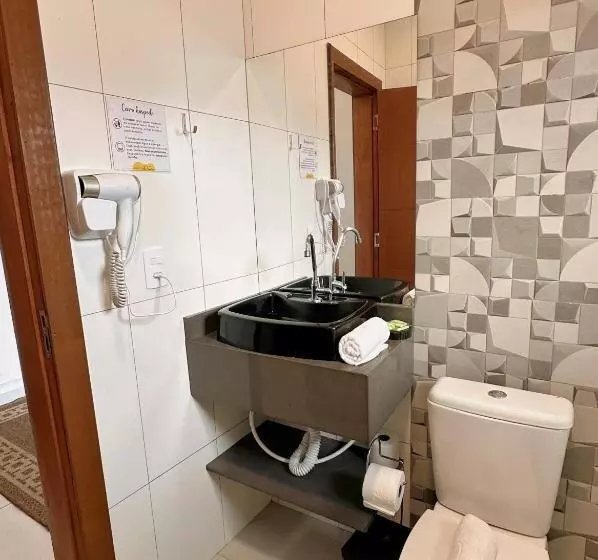 پانسیون Pousada Villa Vantino
