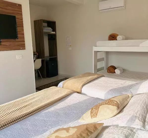 پانسیون Pousada Villa Vantino