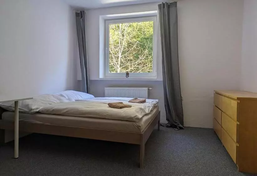 Retkeilymaja Chata   Dom Horskej Služby Jasna