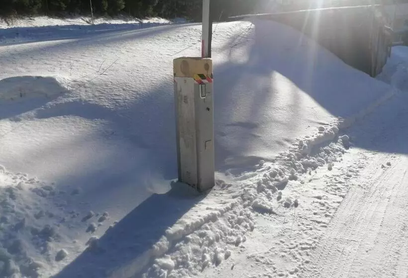 Retkeilymaja Chata   Dom Horskej Služby Jasna