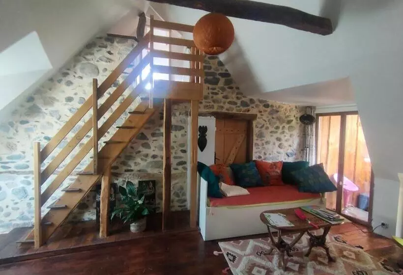 Aamiaismajoitus (B&B) Chambres D Hôtes Les Chatougoulis