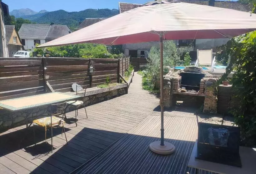 Aamiaismajoitus (B&B) Chambres D Hôtes Les Chatougoulis