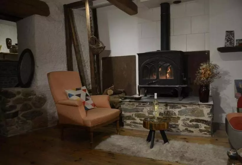 Aamiaismajoitus (B&B) Chambres D Hôtes Les Chatougoulis