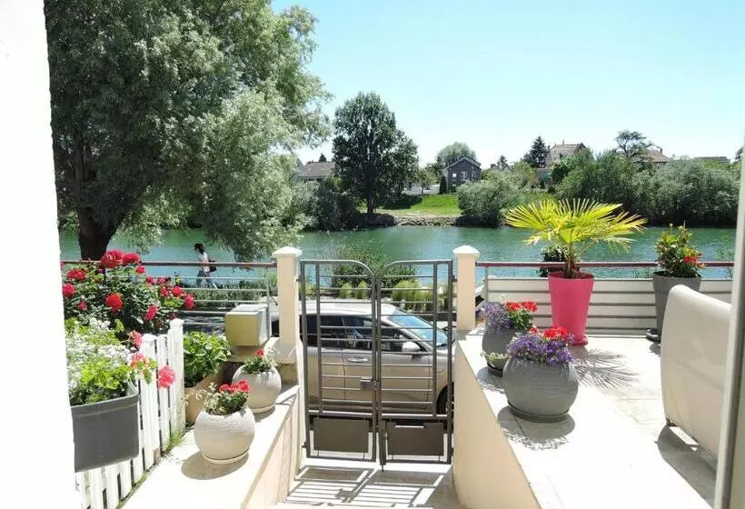 Aamiaismajoitus (B&B) Les Pingouins De La Marne