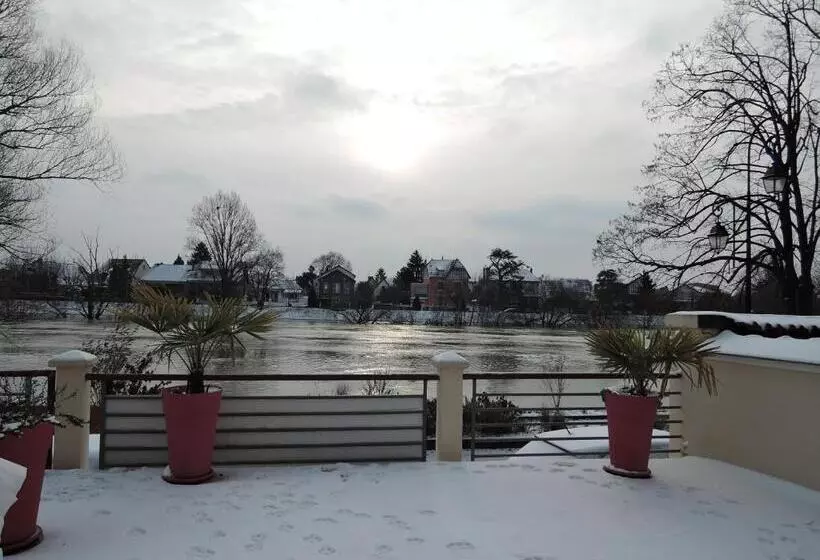 Aamiaismajoitus (B&B) Les Pingouins De La Marne