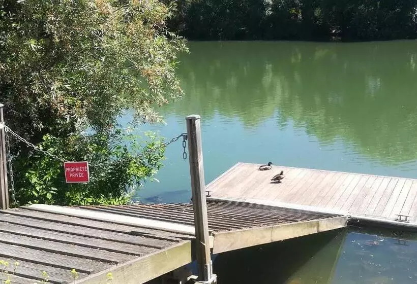 Aamiaismajoitus (B&B) Les Pingouins De La Marne