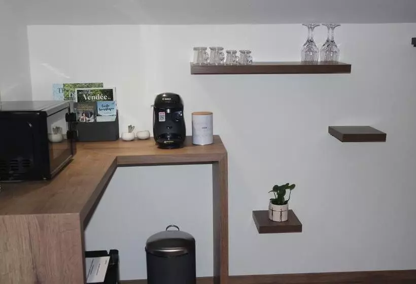 Aamiaismajoitus (B&B) Logement De La Sittelle