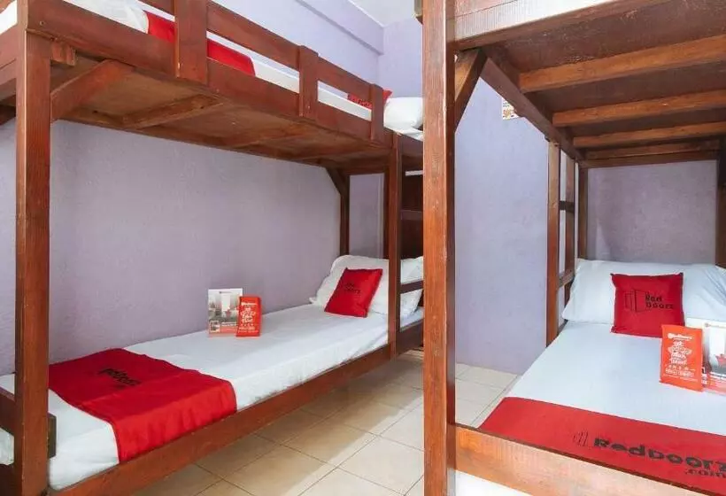 ホテル Bernwoods Extyn B&b Dormitory