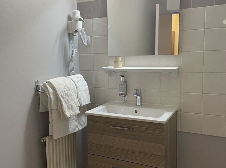 בית מלון כפרי De La Gare