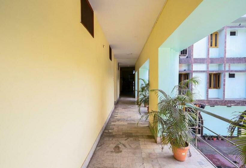 Hotel Capital O 84581 The Prestige Tridev