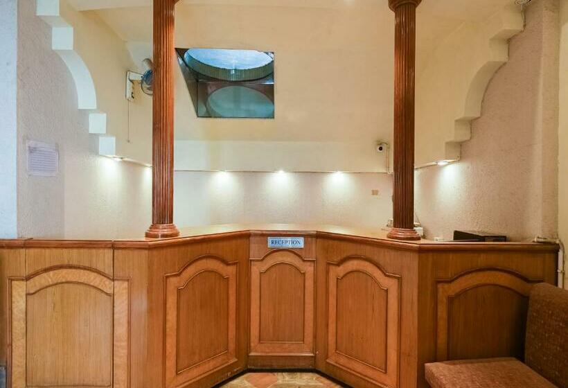 Hotell Capital O 84581 The Prestige Tridev