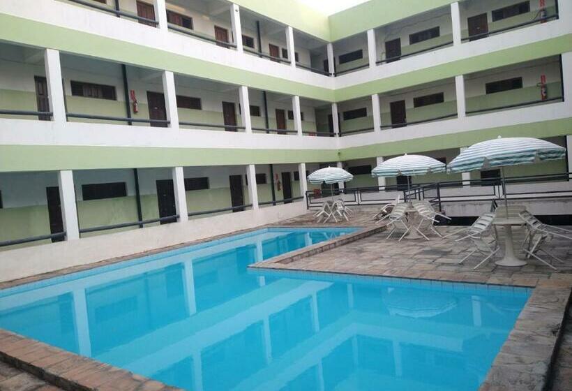 فندق Victor S Center