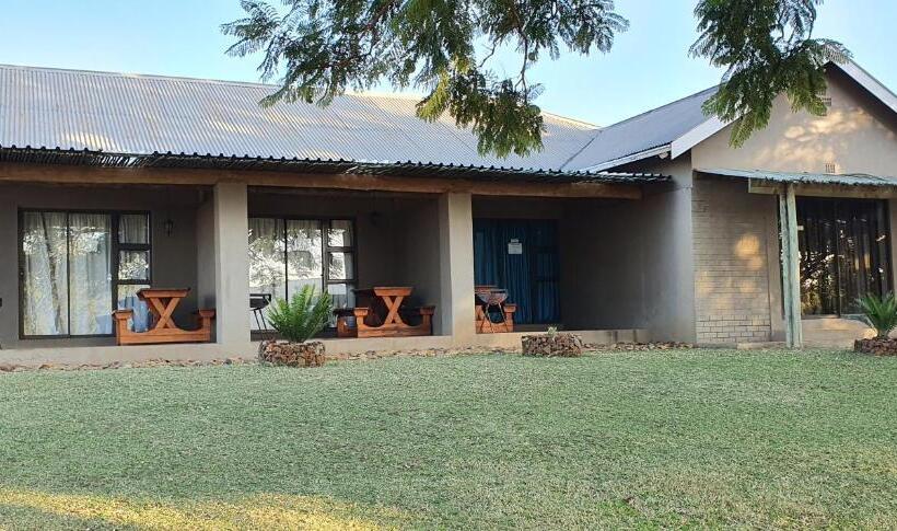 호텔 Berlouri Guest House