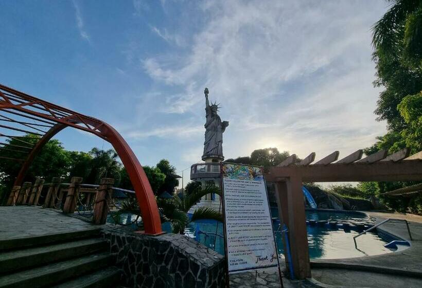 Libertyland Waterpark Resort By Cocotel